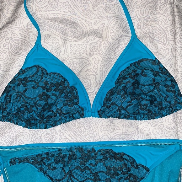 String bikini - Picture 3 of 4